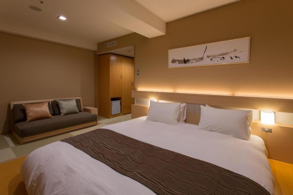 Spa Land Hotel Naito Fuefuki Eksteriør billede